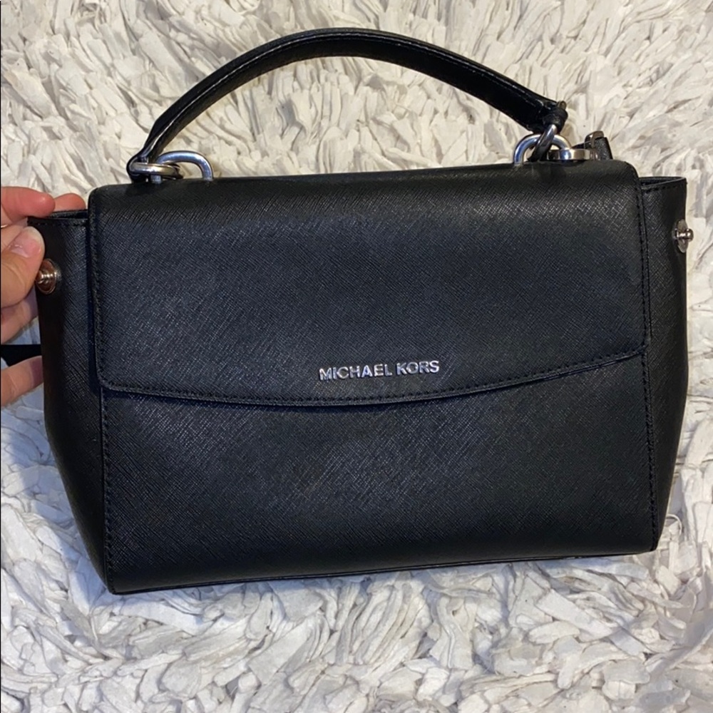 Crossbody MK